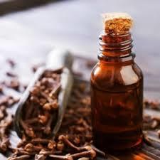 Clove Oil - 99% Pure Essential Oil | Colorless to Pale Yellow Liquid, Herbal Extract from Seeds, Suitable for All Age Groups, Store in Dry Place