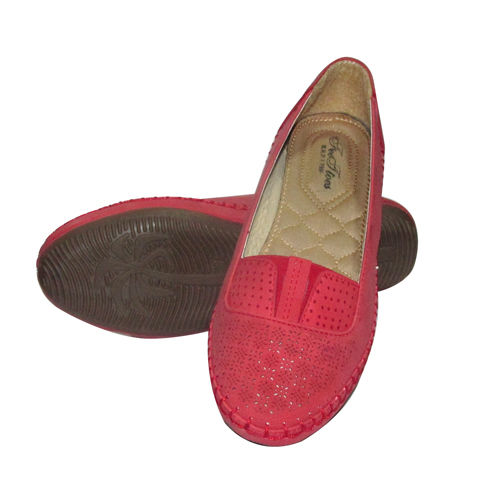 ladies footwear manufacturers in madipur