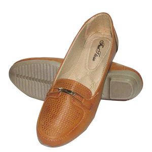 ladies footwear manufacturers in madipur