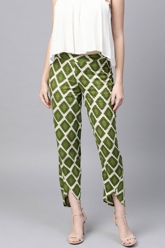 Green Geo Print Dhoti Pants - 100% Rayon Material, Ankle Length, Comfort Fit, Elasticated Waist, Tapered Hemline, Unlined Design, Geometric Pattern, Suitable for Casual Wear