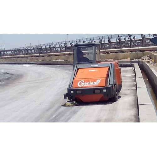 Industrial Floor Sweeping Machine