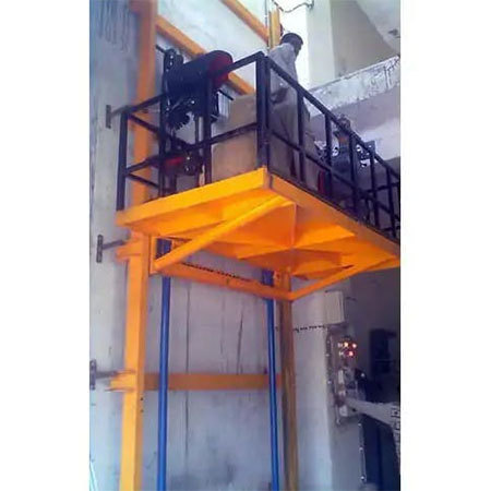 Hydraulic Goods Lift