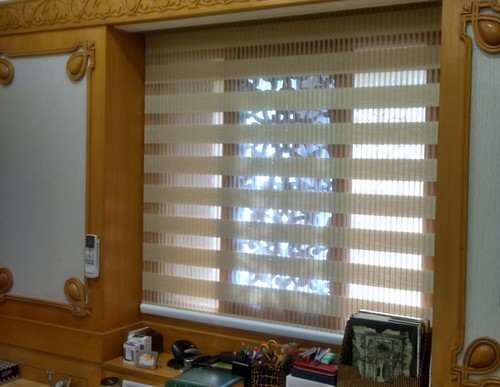 Tear-Resistant Zebra Blinds