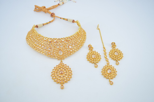 Stylish Choker Set