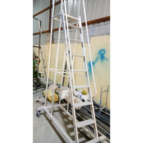 Aluminum Industrial Trolley Ladder By AVHE INDIA PRIVATE LIMITED