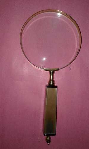 Magnifying glass horn handle
