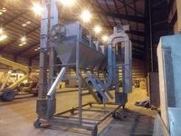 राउंड ग्रेडर के साथ बकेट एलेवेटर