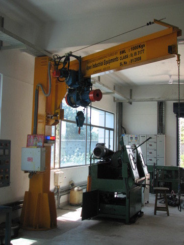 Pillar Mounted Jib crane
