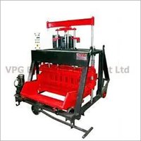 1060 Model Hollow Block Making Machine - 1500 Kg Weight, 1900x1475x1750 Mm Dimensions | Hydraulic Pressure Method, Auto Feeder, Plc Control System, 500 T/hr Capacity
