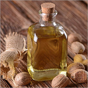 Nutmeg oil
