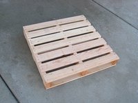 Wooden Pallet Tray