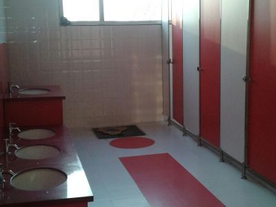 Cubicle Restroom