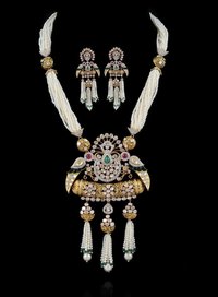Kundan Polki Gold Pendant Set