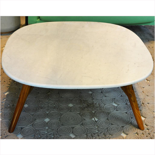 Metal Super Egg Coffee Table