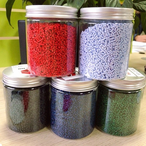 Color Masterbatch Density: 3 Gram Per Millilitre (G/Ml)
