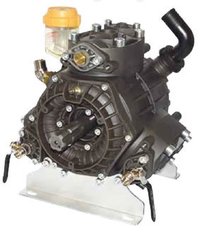 Three piston semi-hydraulic diaphragm pump
