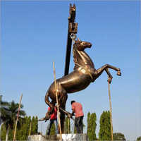 As Per Customer Choice Horse Sculpture Installation Services