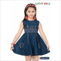 Kids Designer Frock Age Group: 3 Yrs -8 Yrs