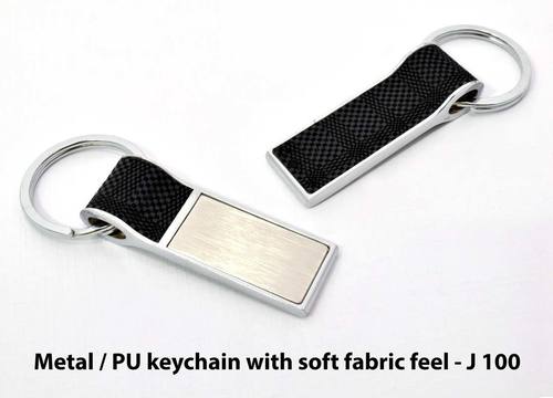 Round Metal Pu Keychain