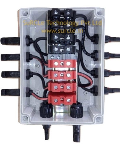 Xlpe Surcle Solar Off-Grid 4 In 1 Out Dc Combiner Box