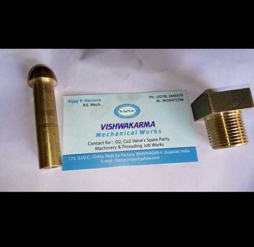 Oxygen valve nut and Nipple - bull noze