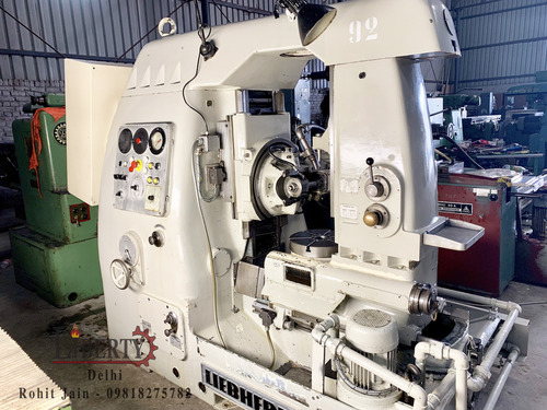 Liebherr L300 Gear Hobbing Machine