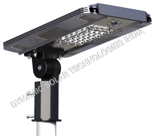 700 Lumens Fully Automatic All-In-One LED Solar Street Light