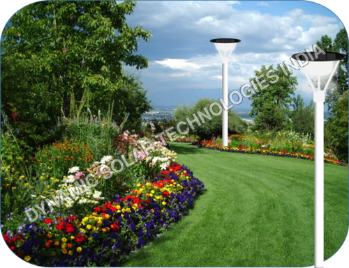1000 Lumens Fully Automatic All-In-One LED Solar Courtyard/Landscape Light