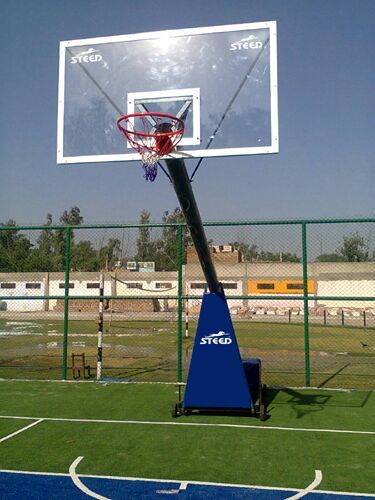 BASKETBALL POLE MOVABLE RISING STAR