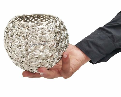 Wire Candle Holder Size: Size Is 5.5 Inch Caliber And 4.7 Inch Height