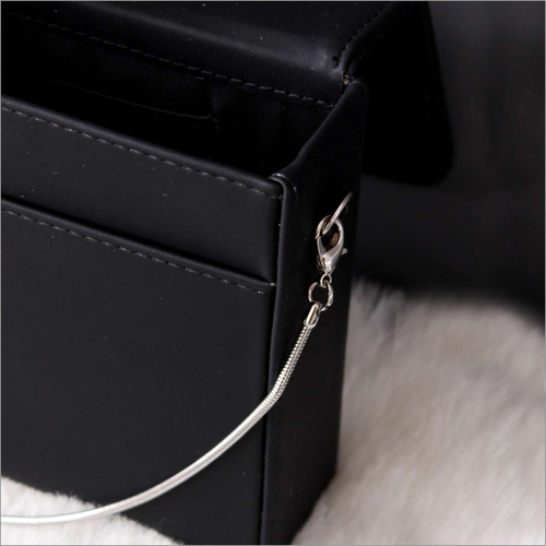 Handbags - Naomi Black