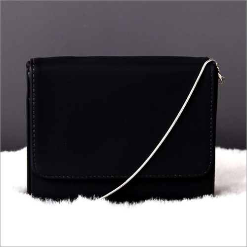 Handbags - Naomi Black