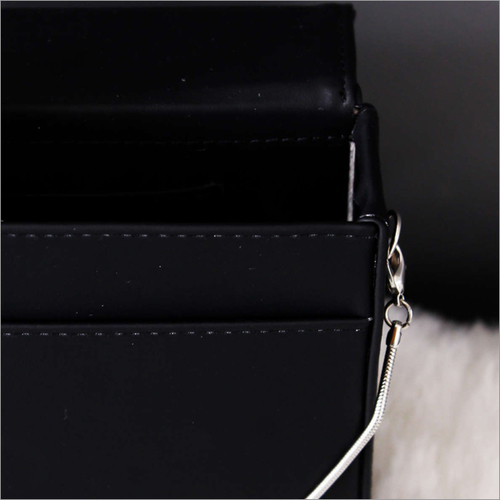 Handbags - Naomi Black