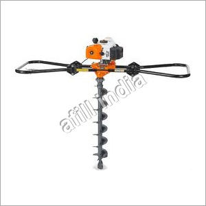 Petrol Driven Two Men Earth Auger - Capacity: Up To 80 Holes Per Hour (Depends On Soil)