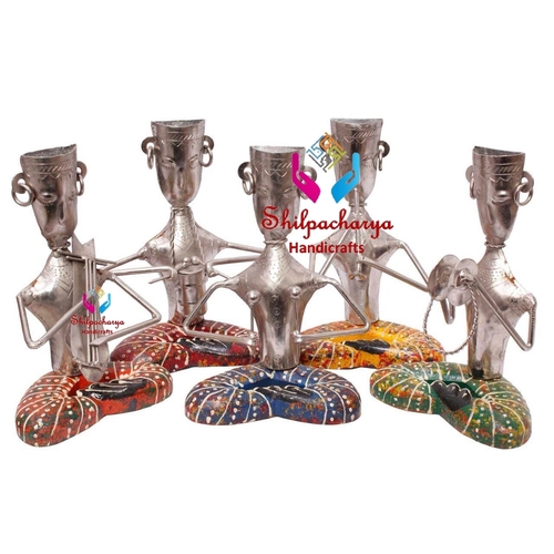 Iron Musical Sitting Men Set of 4