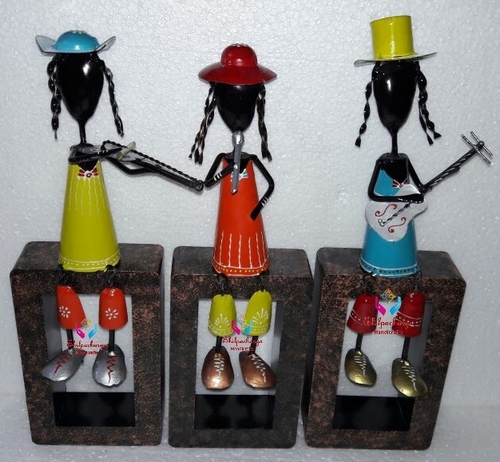 Iron Painted Musical Lady Set of 3