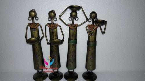 Iron Painted Lady Worker Set of 4