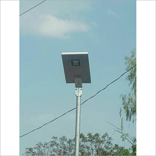 Solar Integrated Street Light Height: 5 Meter (M)