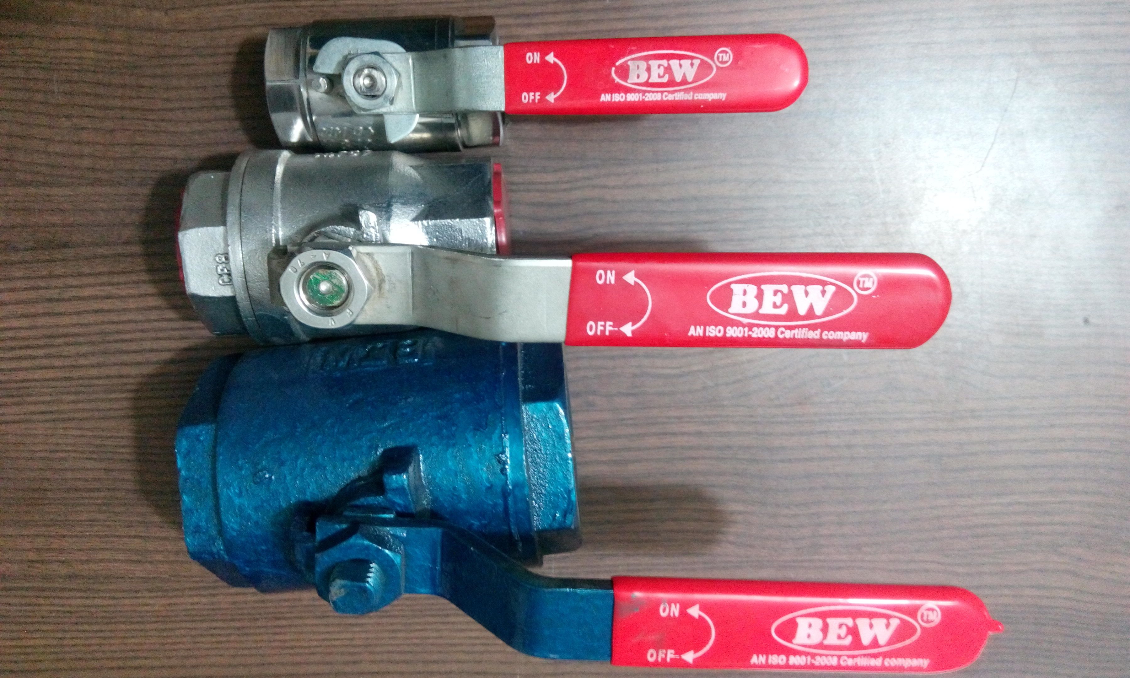 Screwed End Ball valve