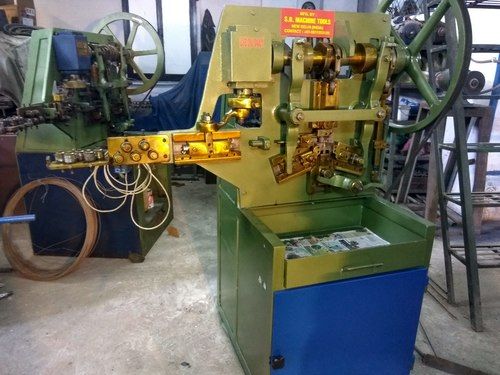 Green Curtain Hook Machine