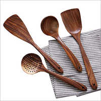 Modern Wooden Ladle Set