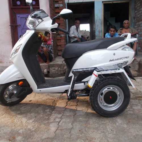 3 Wheeler Handicapped Vehicle 3 Wheeler Handicapped Vehicle