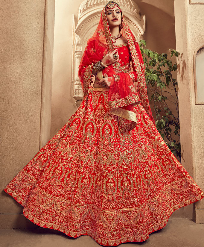 Semi-Stitched Wedding Wear Ladies Designer Lehenga at Rs 850 in Surat