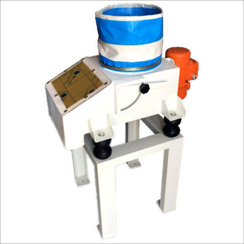 White Vibro Feeder