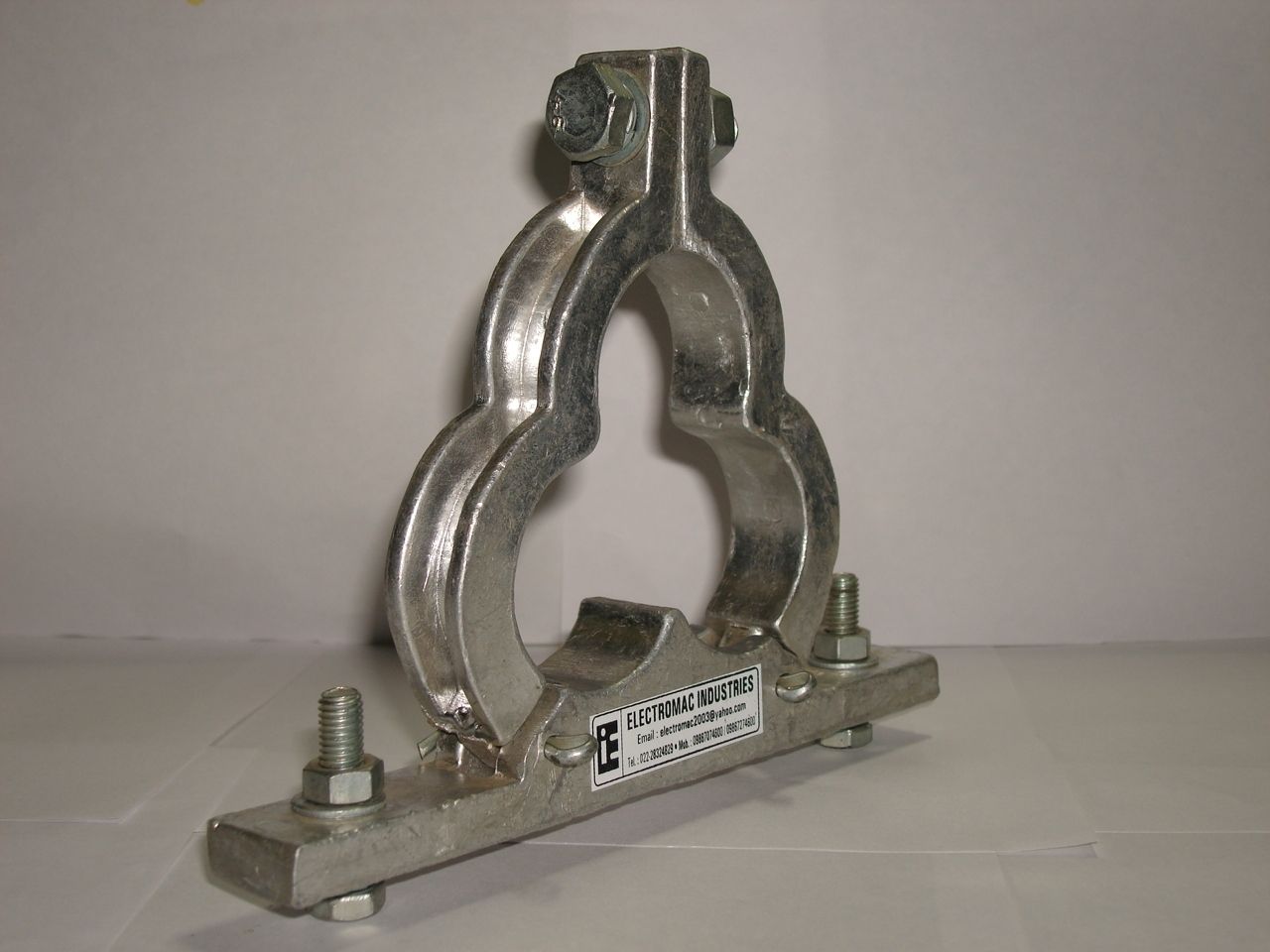 Trefoil Cleat Clamp