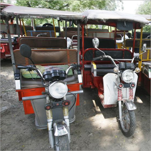 Loader E-Rickshaw