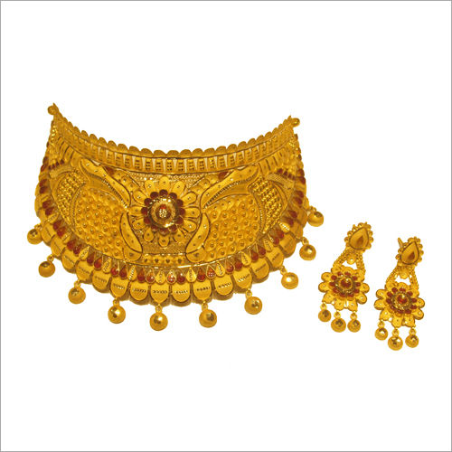 Ladies Designer Gold Necklace
