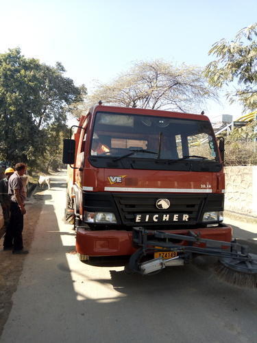 Truck Sweeper for Airports