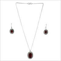 Oxidized Metallic Crystal Necklace Set With Stone