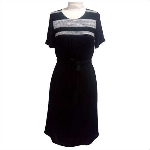 Ladies Black Dress Size: Small
